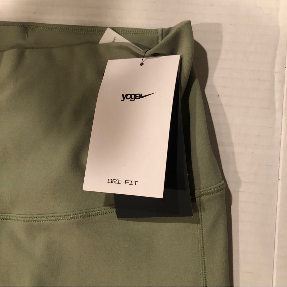Nike Women's Size XL Yoga Dri-FIT Luxe Flared YogaPants Olive Green - DV9181-386 - Picture 2 of 13